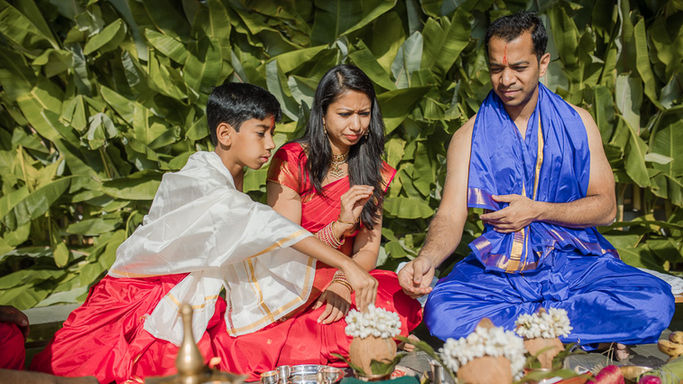 TwinFlame Productions - Krishna Thread Ceremony.